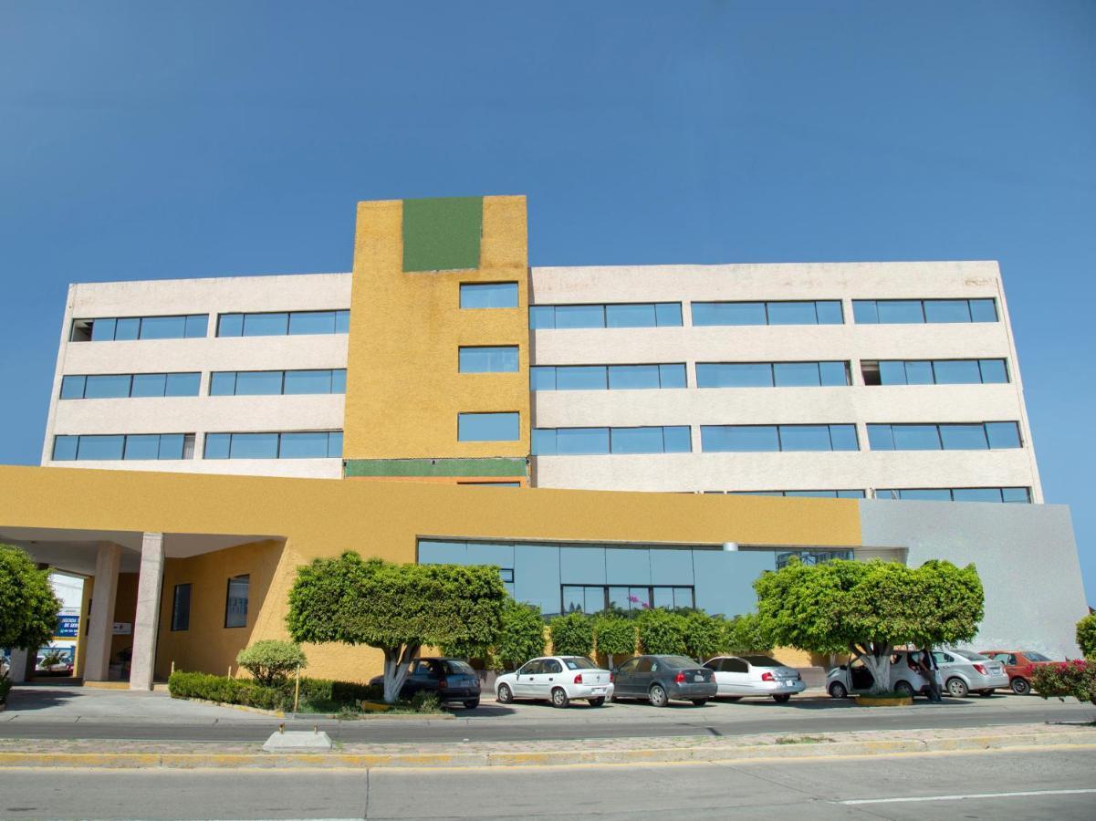 Capital O Hotel Casa Real Celaya Celaya  Exterior photo